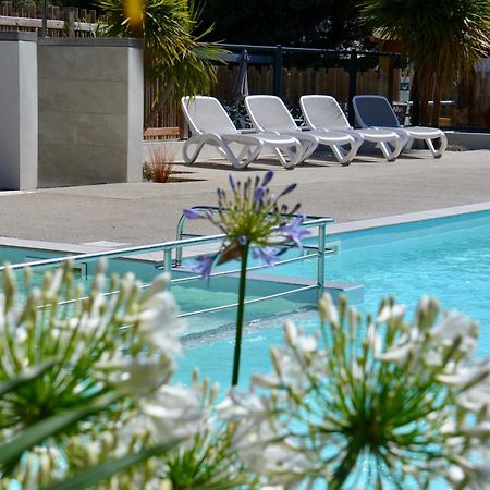Camping Le Clos Des Pins Longeville-sur-Mer Exterior photo